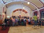 Oldham Community Radio visit Messiah rehearsal